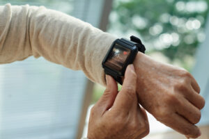 Read more about the article A Comprehensive Guide for Seniors: Navigating Modern Technology